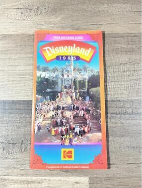 Disneyland Souvenir Guide 30th Year Park Maps Information Booklet Vintage 1985